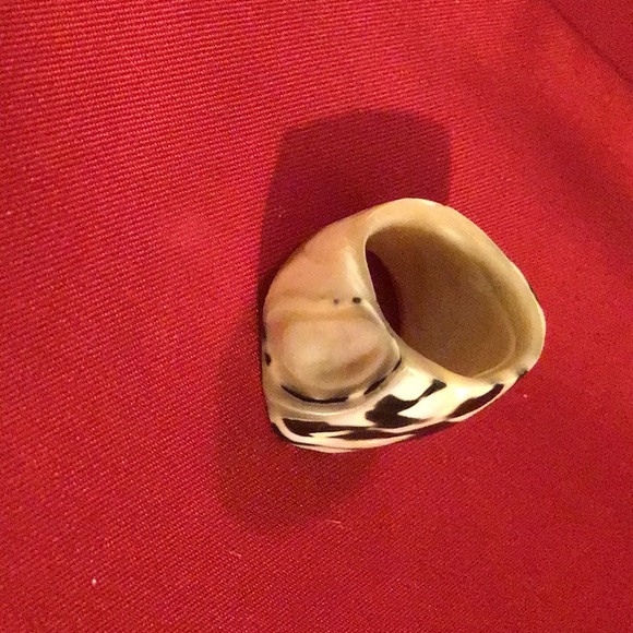 Abstract Shell Ring - Picture 3 of 3